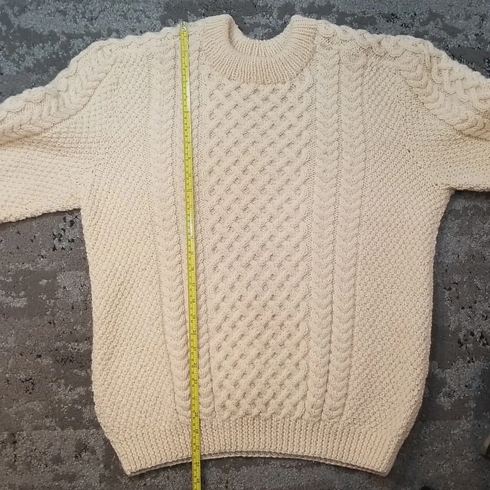 Gorgeous expertly hand knit aran/Irish/cable sweater ivory wool pure beauty! - Picture 10 of 14